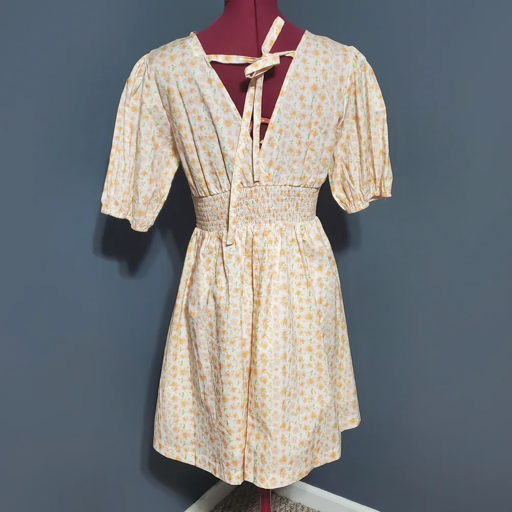 Porter St Peach Floral Mini Dress with Scalloped Neckline Cotton Women's Size M - Picture 5 of 8